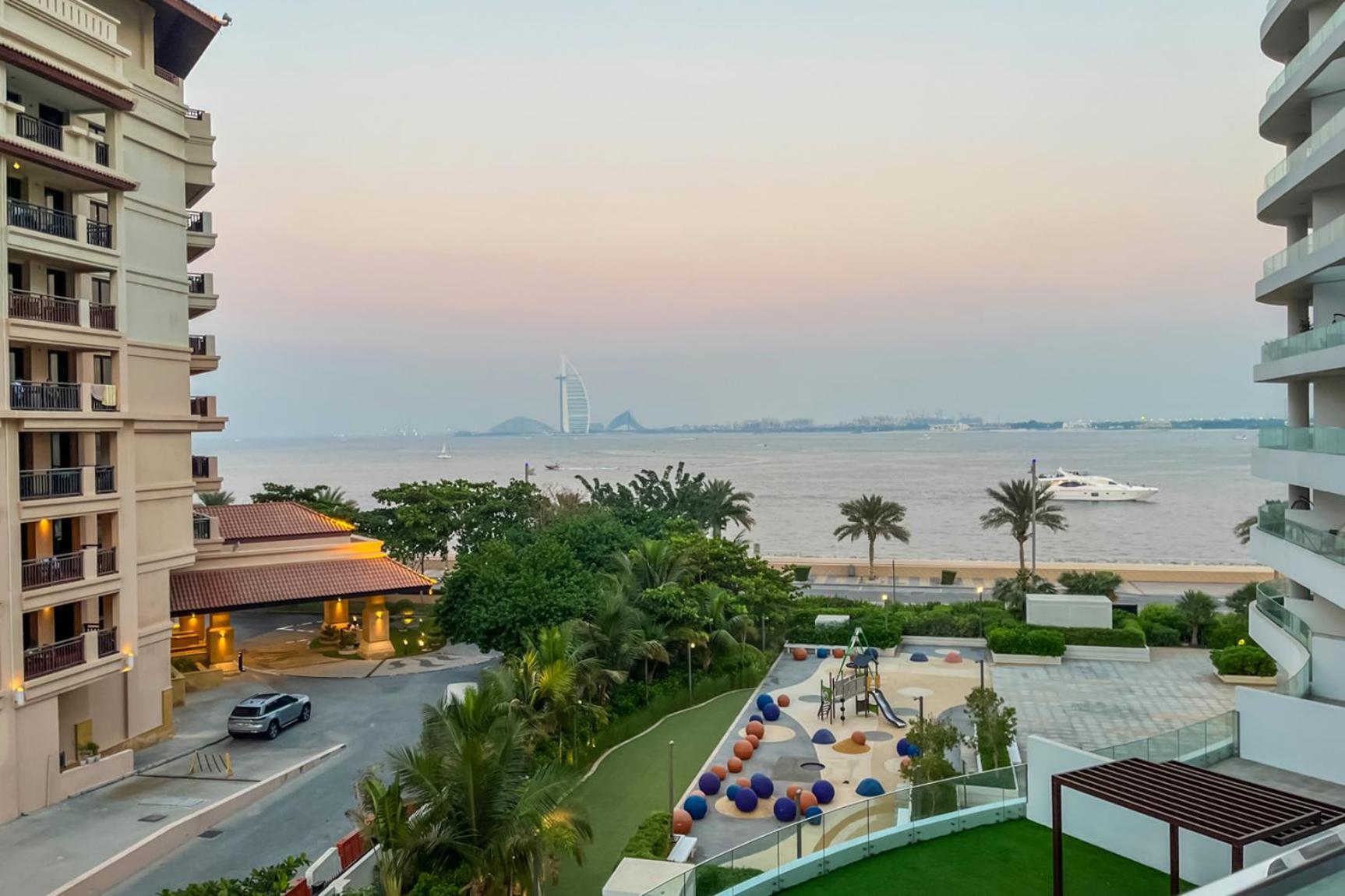 Livbnb-premium 1b With Burjalarab Views In Mina Dubai