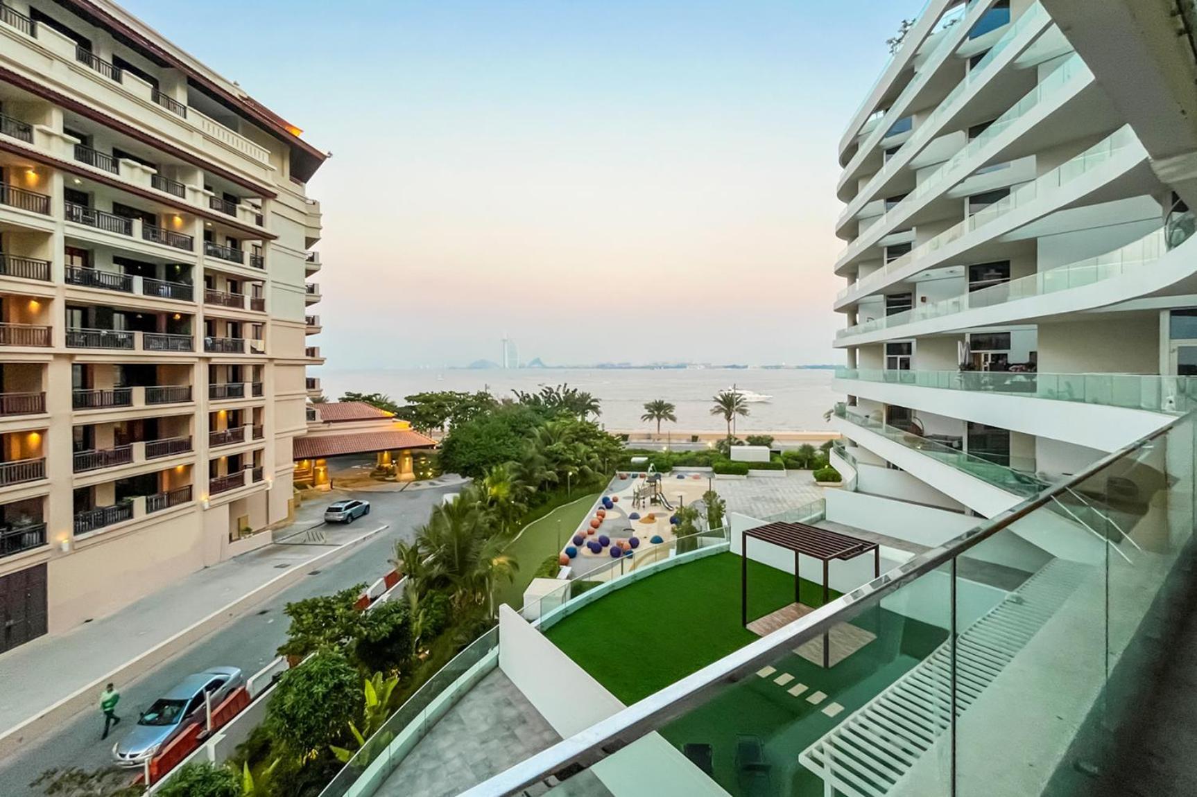 Livbnb-premium 1b With Burjalarab Views In Mina Apartment